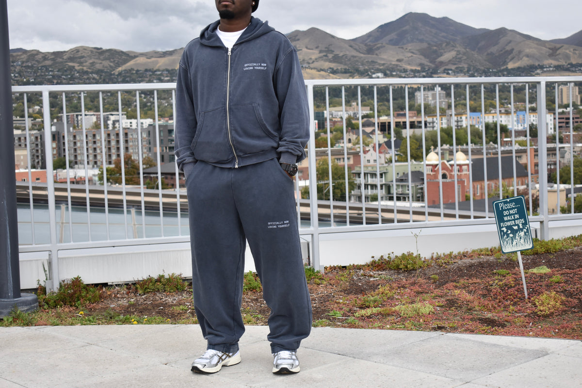Mineral Wash Zip Hoodie