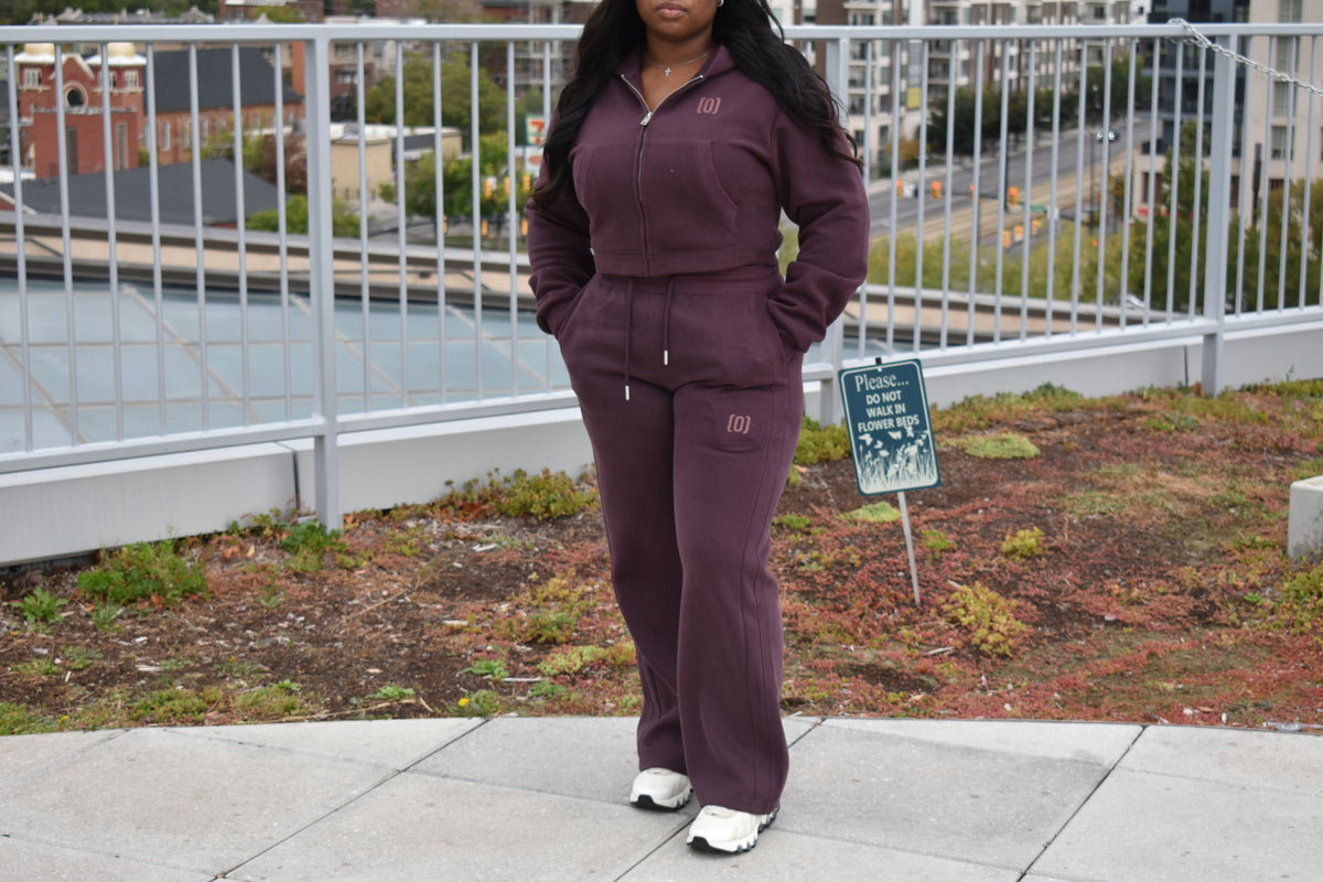 Essential Cropped Hoodie
